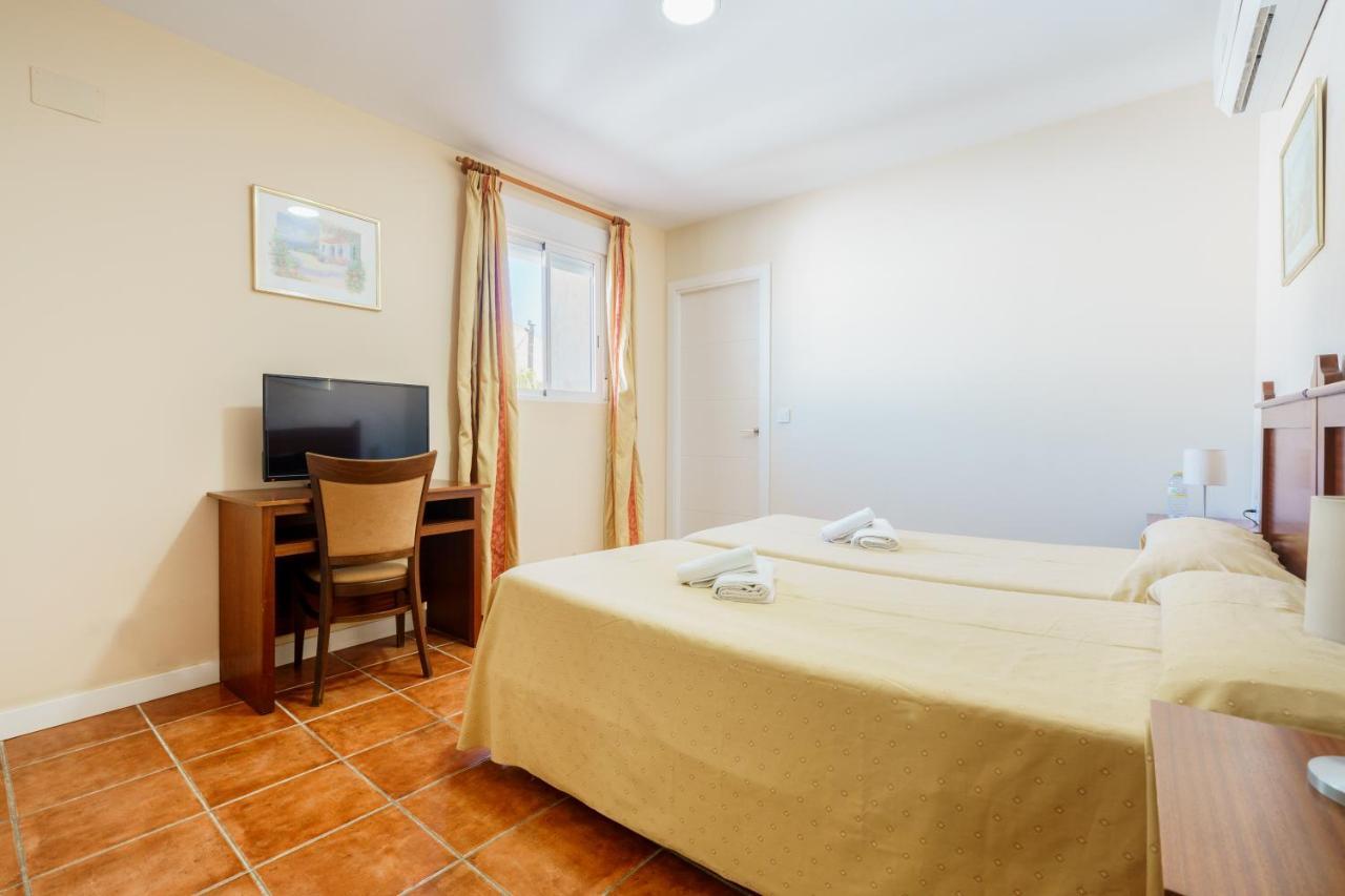 Hotel Carlos V Jerez By Vivere Stays جيريز المظهر الخارجي الصورة